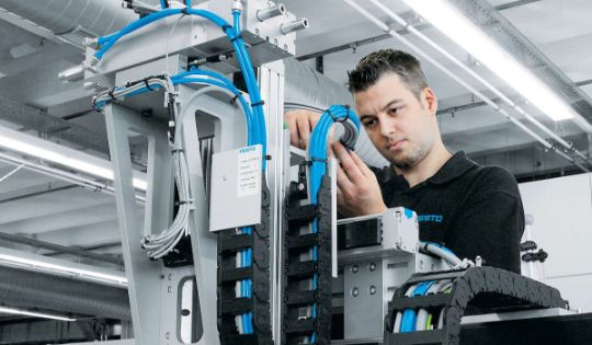 Сервис, обслуживание, диагностика, аудит, энергоаудит, пневмоаудит пневмосетей и пневмооборудования в Алматы, в Казахстане. Подбор комплектующих, деталей, запчастей для пневматики, пневмоэлементы, элементы пневматики FESTO / ФЕСТО. ФЕСТО Алматы. ФЕСТО Казахстан. FESTO Алматы. FESTO Казахстан. Подбор аналогов деталей, запчастей, комплектующих для вакуумной техники, для систем сжатого воздуха.